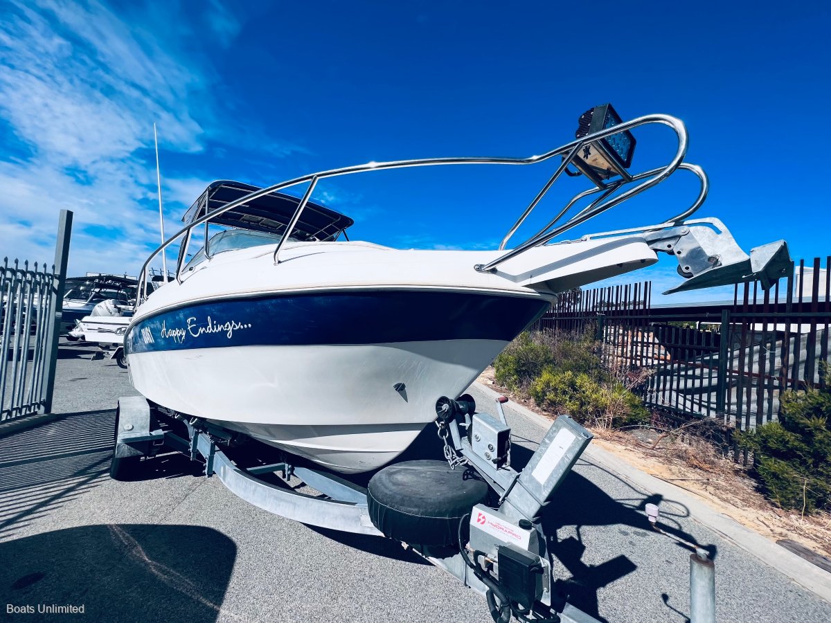 Mustang 2250 Bluewater