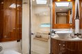 Riviera 6000 Sport Yacht