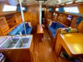 Bristol 38.8 -Adorable Bluewater Cruiser with Centreboard:Curtains open