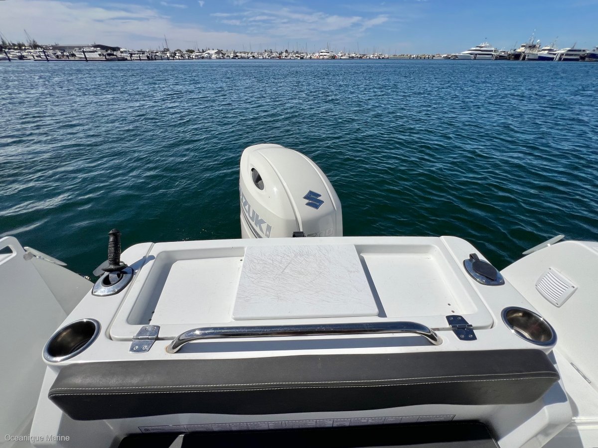 Beneteau Barracuda 7 Ob **with Bow Thruster**: Power Boats