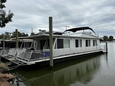 Breakaway - Hire Boat or Private Liveaboard