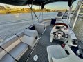 Pacific Pontoons 230 DELUXE EDITION