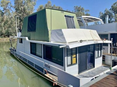 Cruise the Murray in this Houseboat