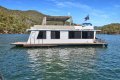 DRIFTER Houseboat Holiday Home on Lake Eildon:Drifter on Lake Eildon