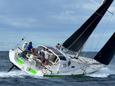 racing yacht brokerage