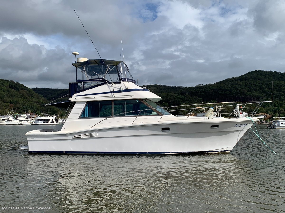 Riviera 35 Open Flybridge