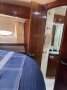 Carver 530 Voyager:VIP access to head