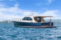 Palm Beach Motor Yachts 42 Sedan