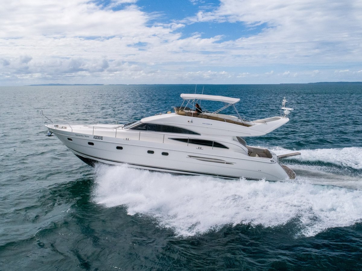 Princess P61 Flybridge