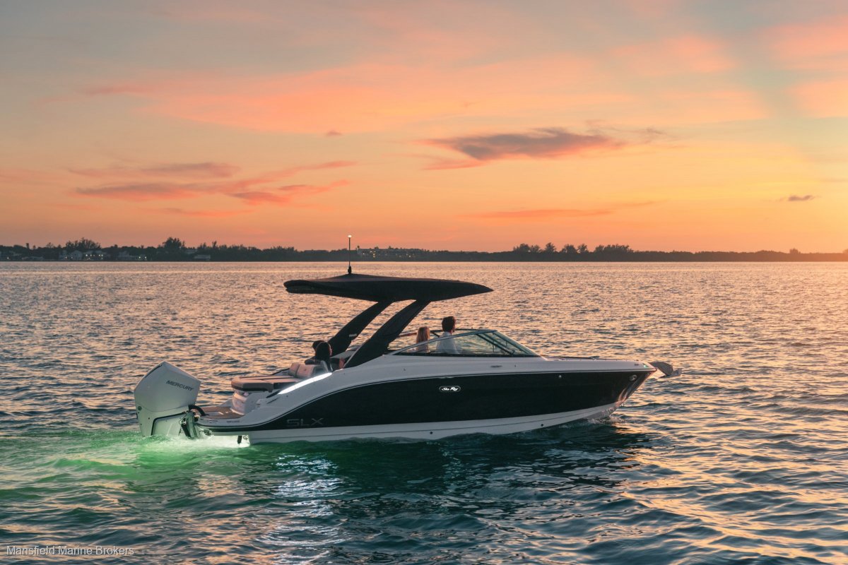 New Sea Ray 260 SLX OB