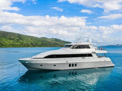 Expedition Motor Yacht