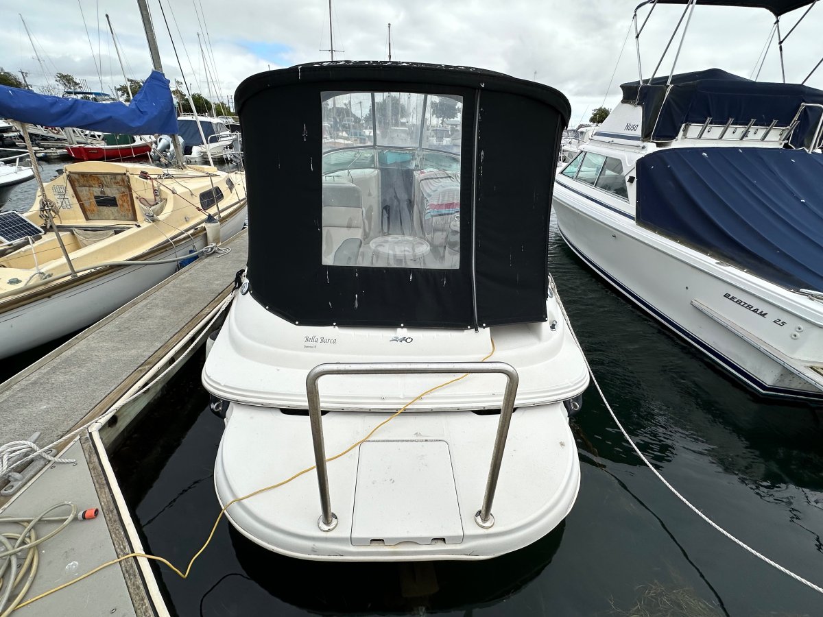 Sea Ray 240 Sundeck