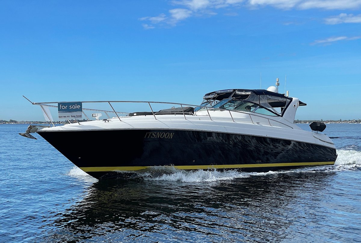 Riviera M430 Sports Cruiser For Sale Buy a Boat Newcastle Lake Macquarie Hunter Port Stephens