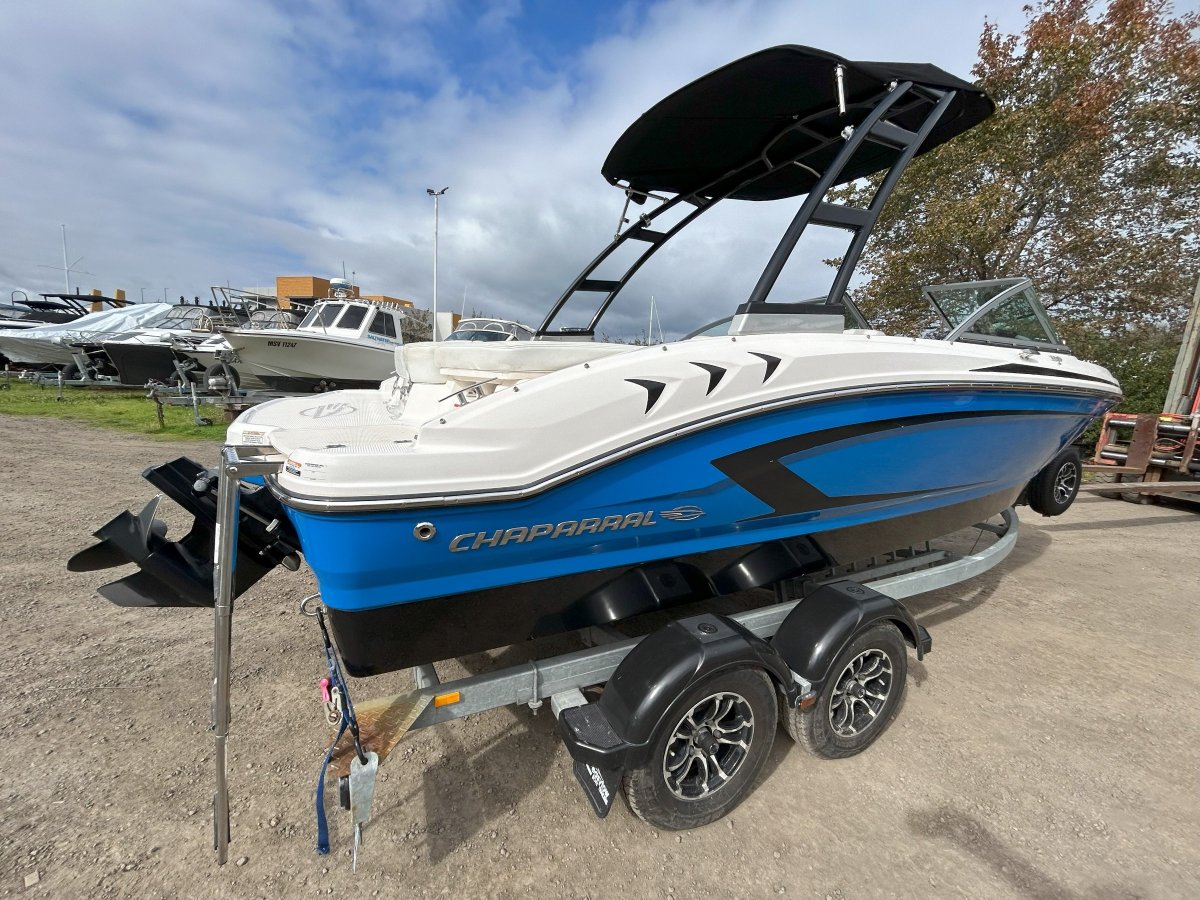 Chaparral 19 H2O Deluxe Bowrider