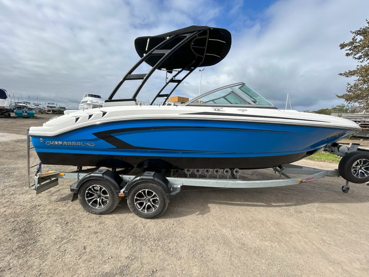 Chaparral 19 H2O Deluxe Bowrider