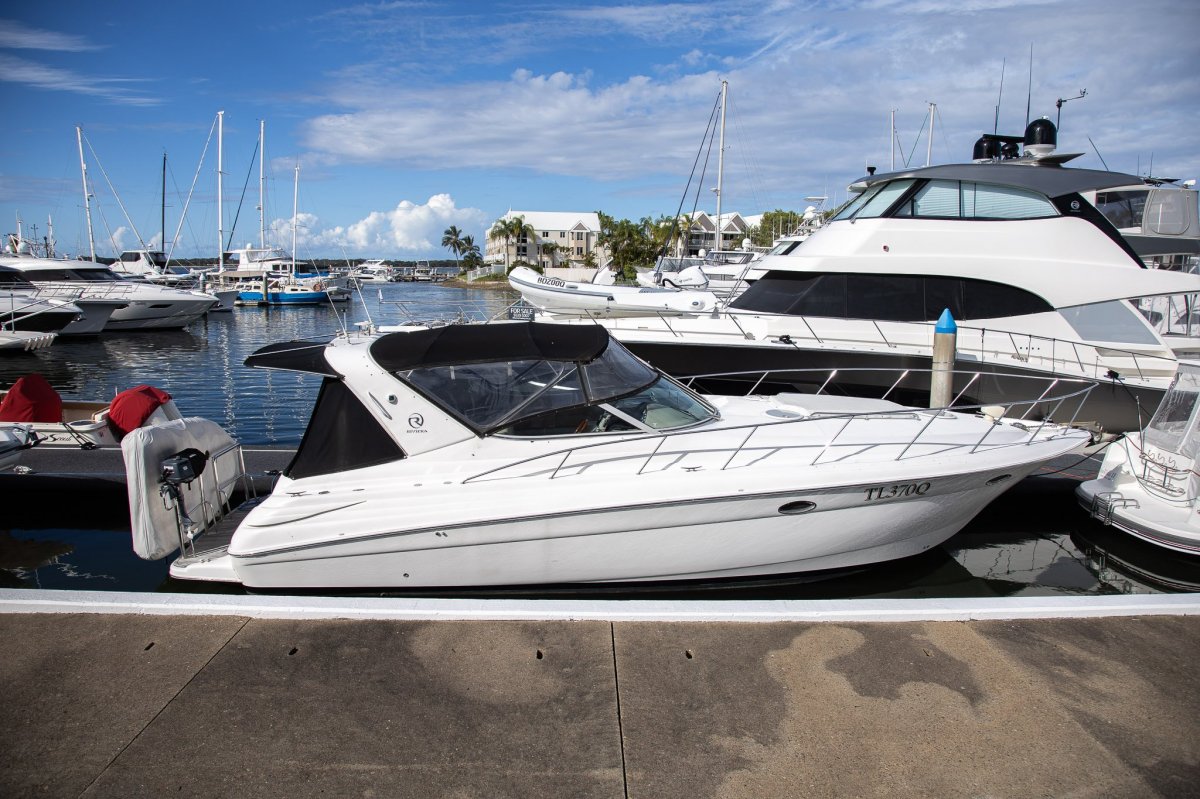 Riviera M370 Sports Cruiser