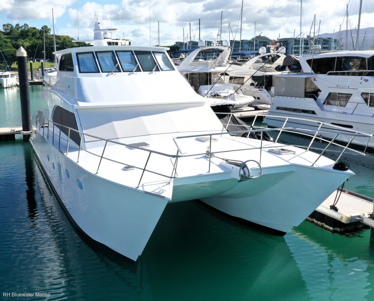 Coral Coast Power Catamaran 18.8m Enclosed Flybridge