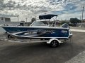 Quintrex 530 Cruiseabout 2015 model 115Hp Yamaha four stroke motor 127hrs