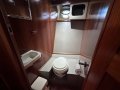 Halvorsen Motor Cruiser "RAAF no 02-113":Vip Toilet