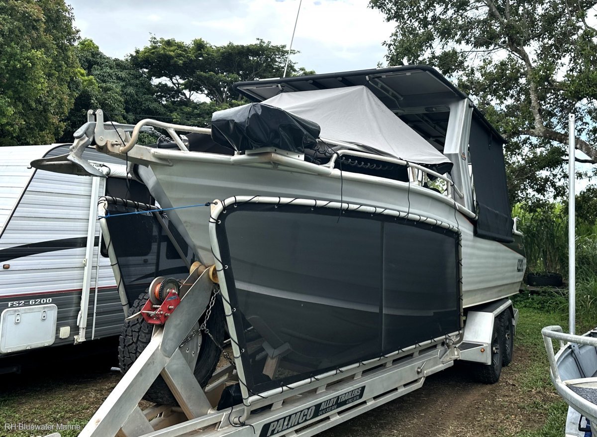 McLay 802 Center Console
