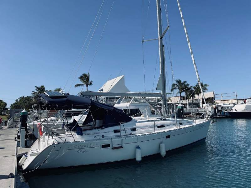 Beneteau Oceanis 381