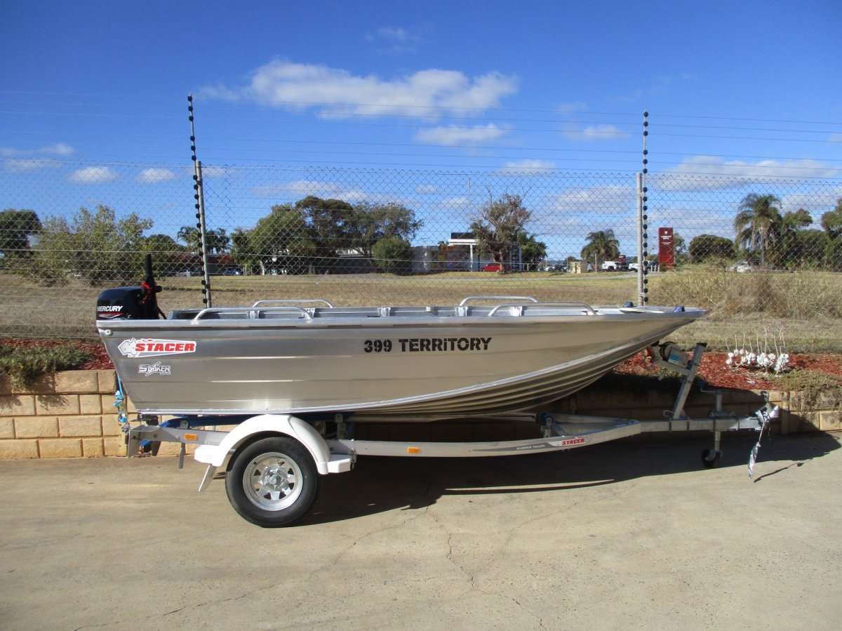 New Stacer 399 Territory Striker