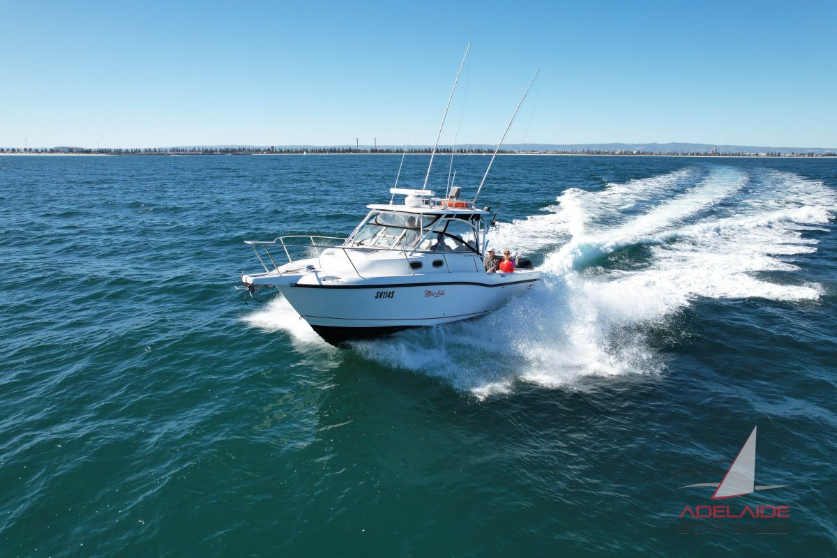 Boston Whaler 305 Conquest