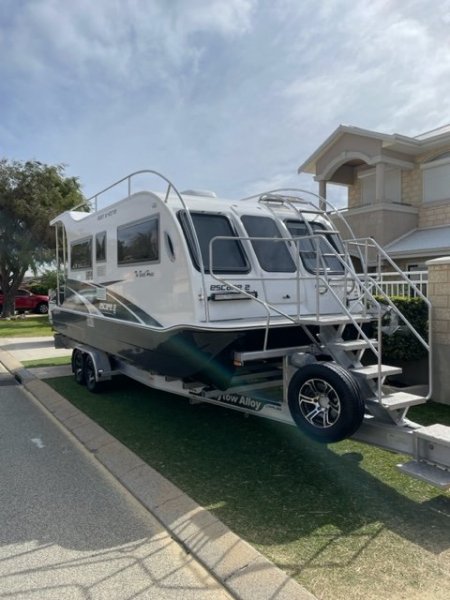 Boat-A-Home Escape II 790 2019 NOV