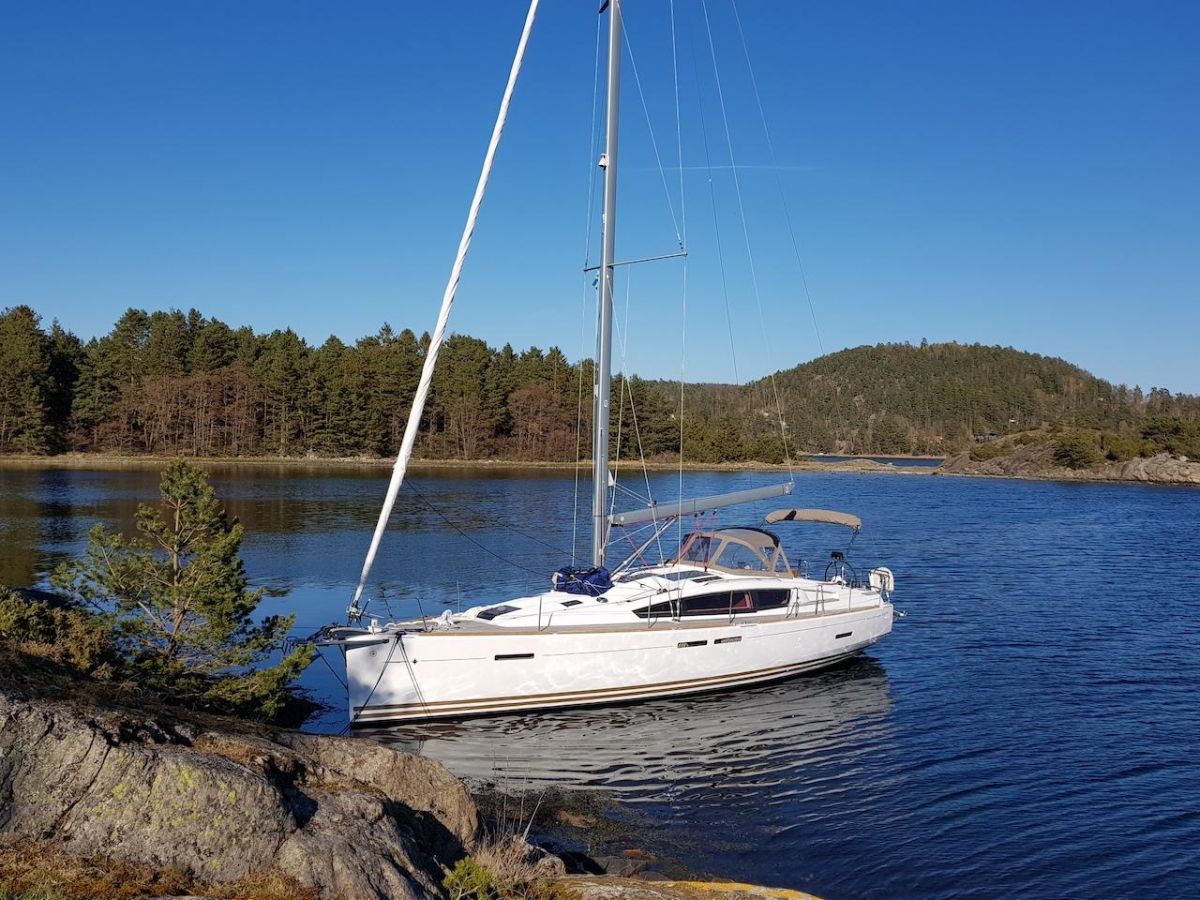 Jeanneau Sun Odyssey 44DS image