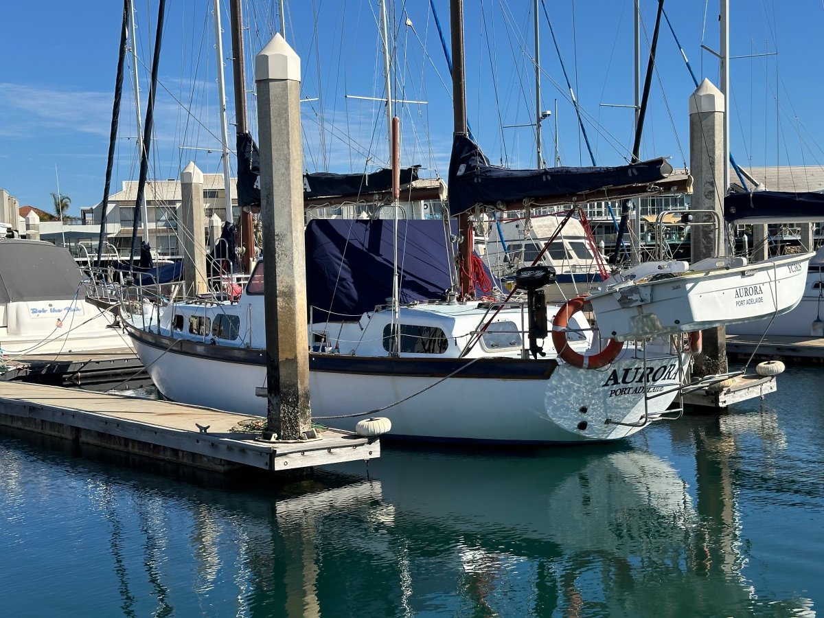 Roberts Mauritius 43 48ft with Bowsprit