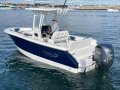 Robalo R230