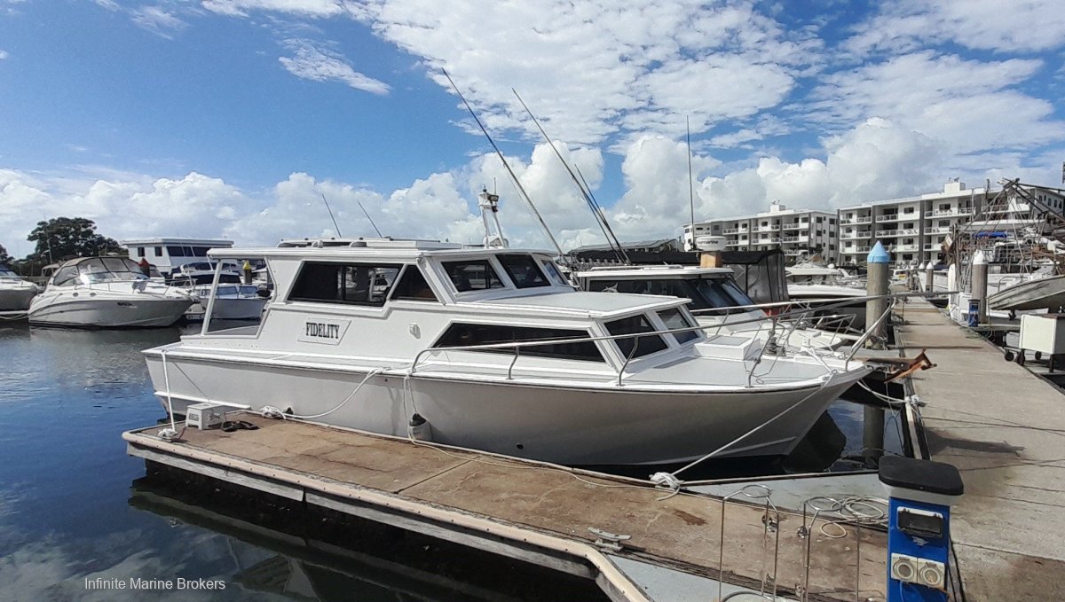 Kliese 32 Bay Cruiser