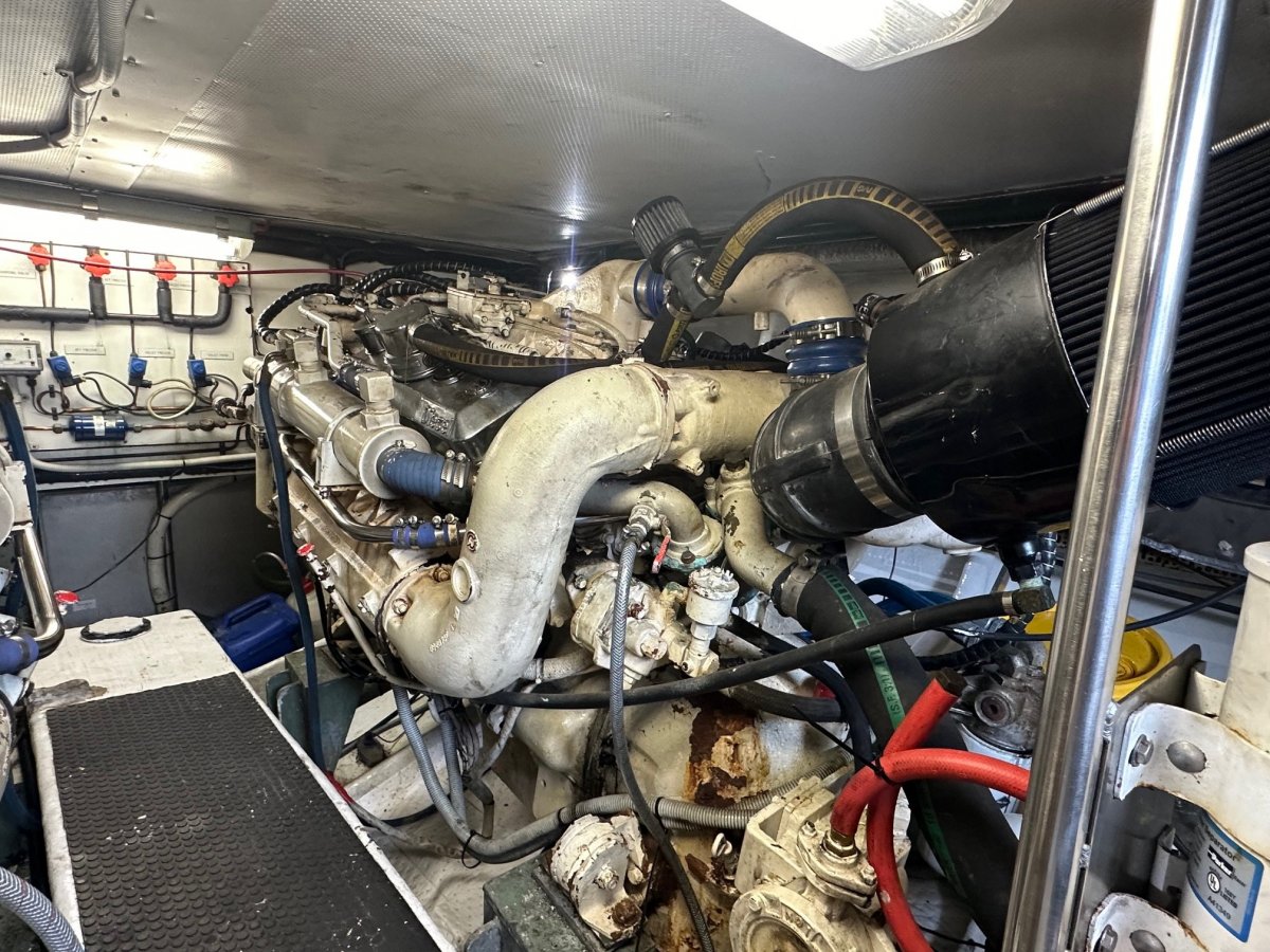 2 x Detroit 6V92 550hp Inboard Engines 2 x Detroit 6V92 550hp Inboard Engines