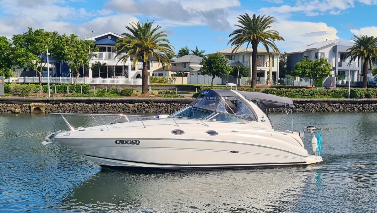 Sea Ray 315 Sundancer for sale Gold Coast:Sea Ray 315 Sundancer