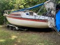 Hutton 24 Trailer Sailor Lift Keel Enclosed toilet(Brisbane)