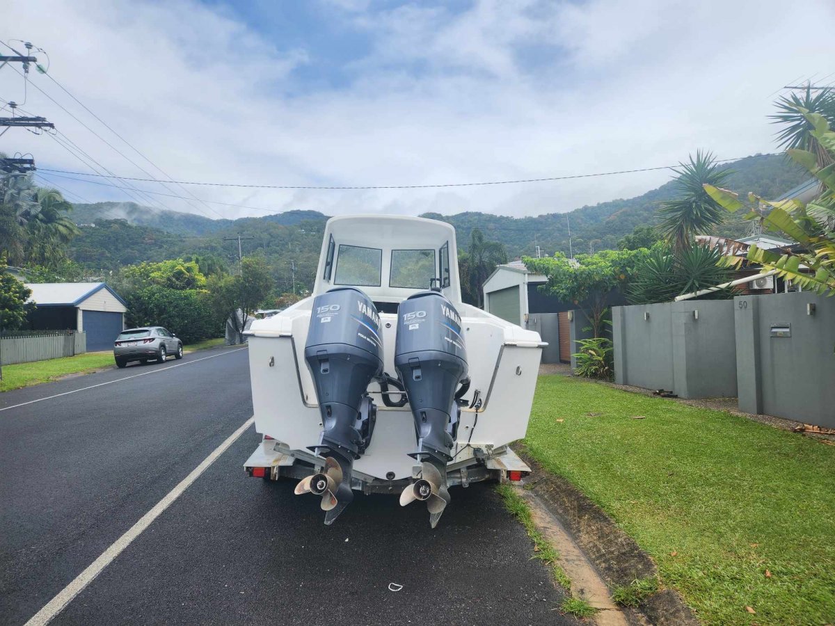 Haines Hunter V243L