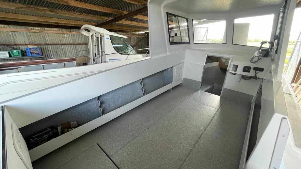 Haines Hunter V243l Commercial Vessel Boats Online for Sale