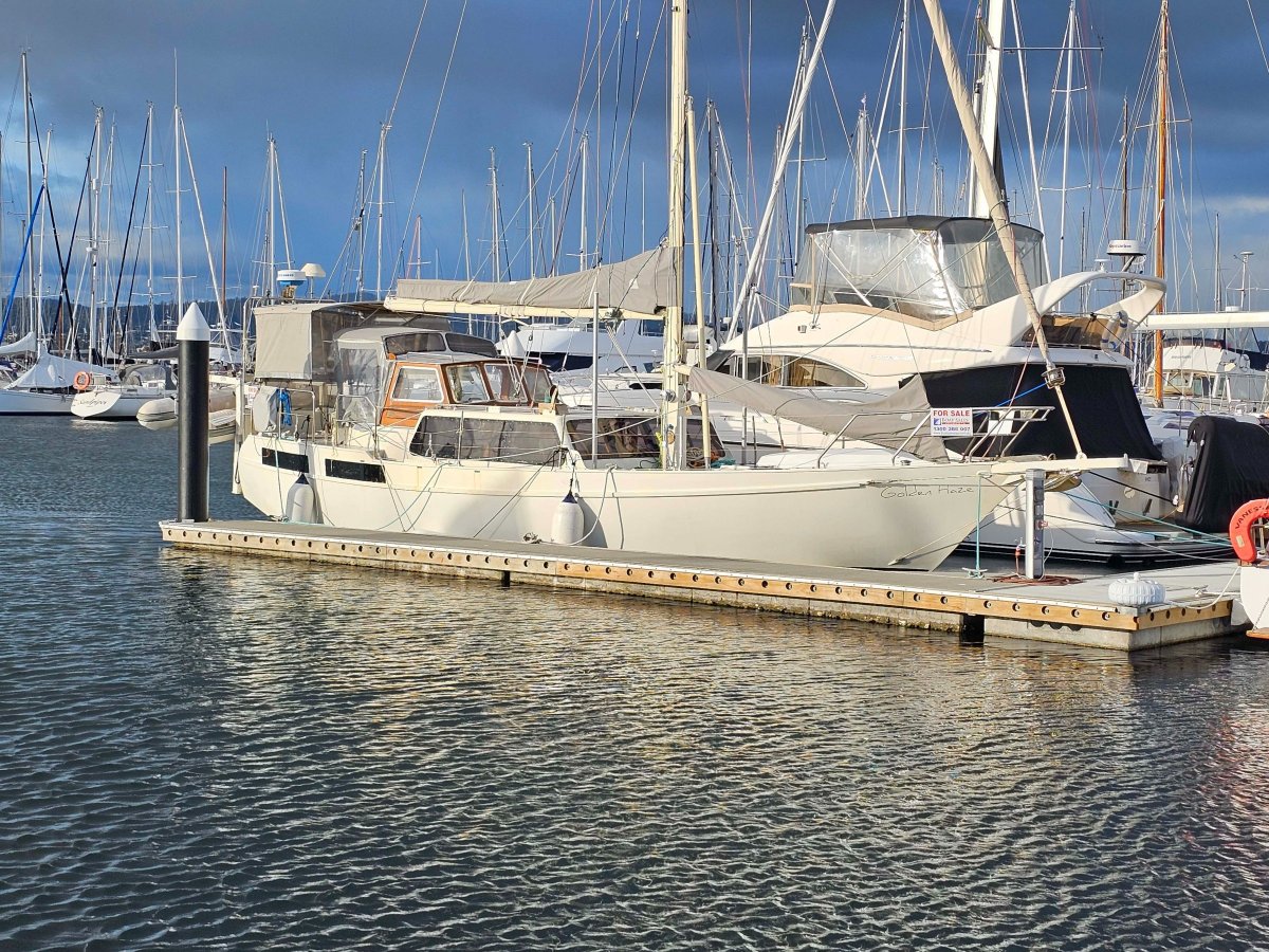 John Pugh 42 Pilot-house Cutter Golden Haze
