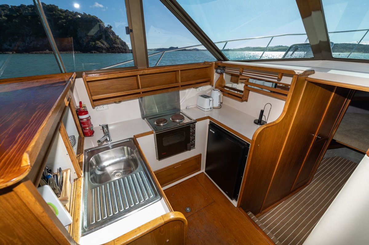 Used Riviera 38 for Sale | Boats For Sale | Yachthub