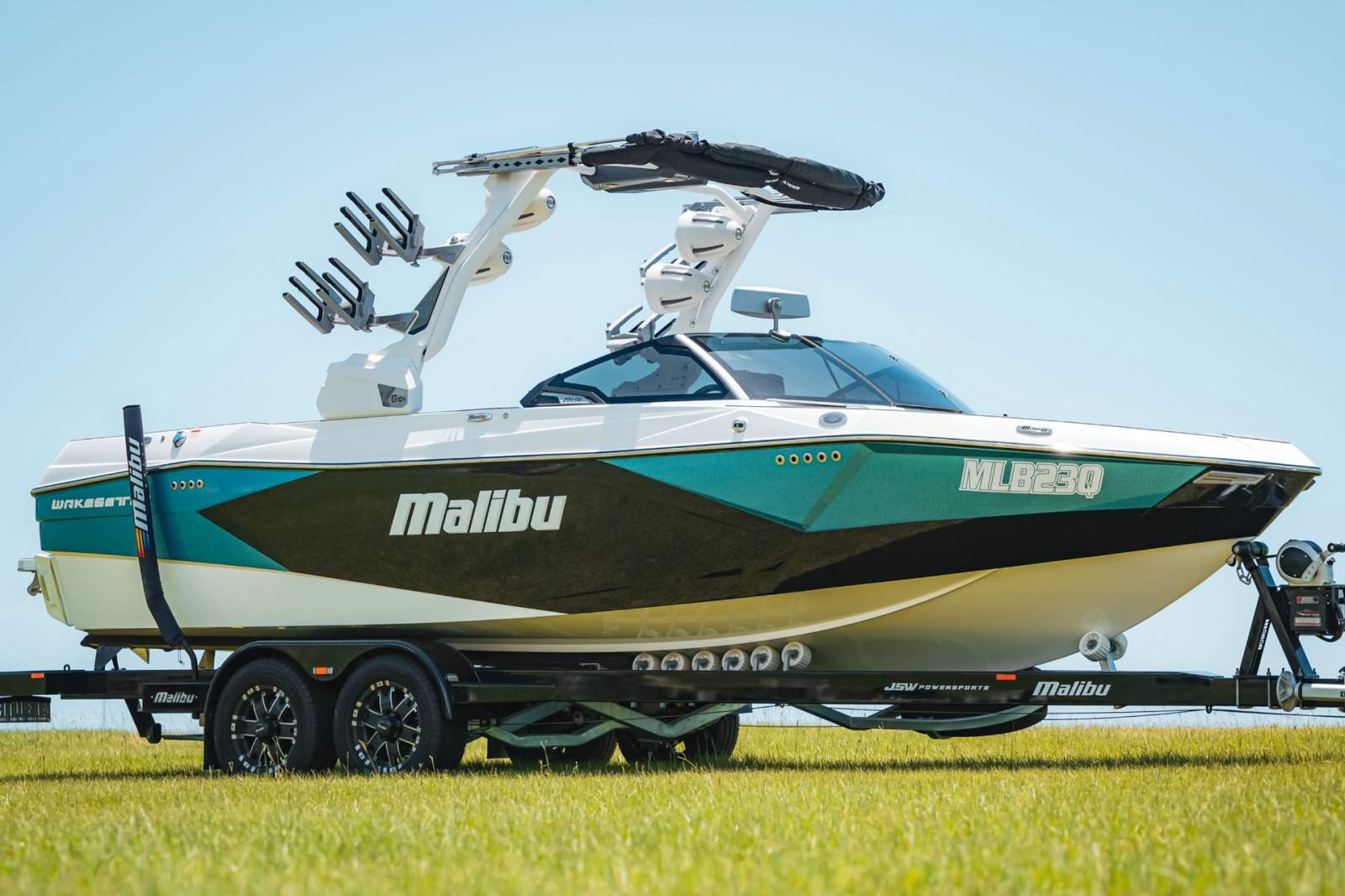 Malibu Wakesetter 23 LSV