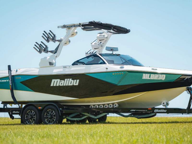 Malibu Wakesetter 23