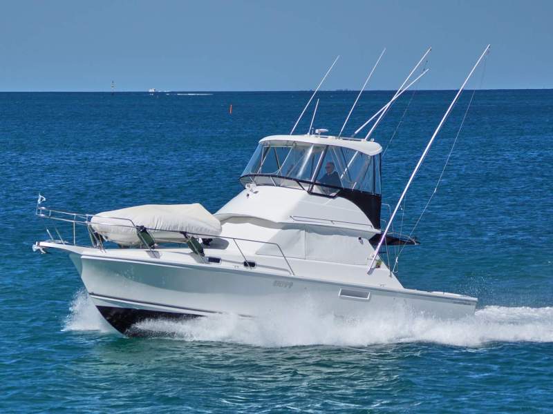 Caribbean 35 Flybridge Cruiser Caribbean 35 Flybridge Cruiser