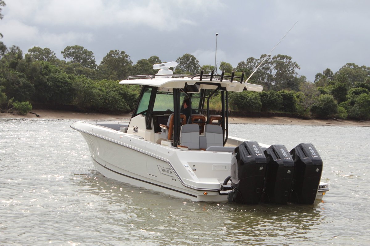 Boston Whaler 360 Outrage Centre Console