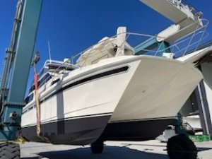 Ocean Trek 52 Flybridge Cruiser