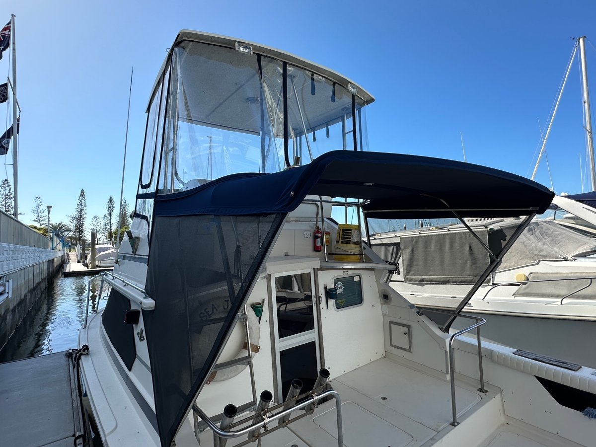 Bertram 28 Flybridge Power Boats Boats Online for Sale Fibreglass