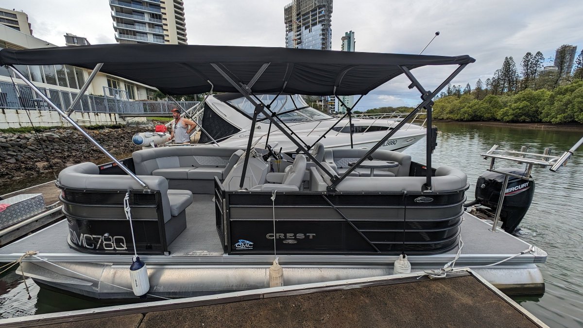 Crest Pontoons Classic DLX 200L For Sale Spectrum Marine