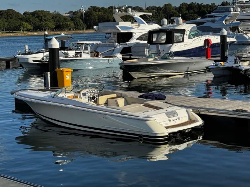 Chris Craft Corsair 28