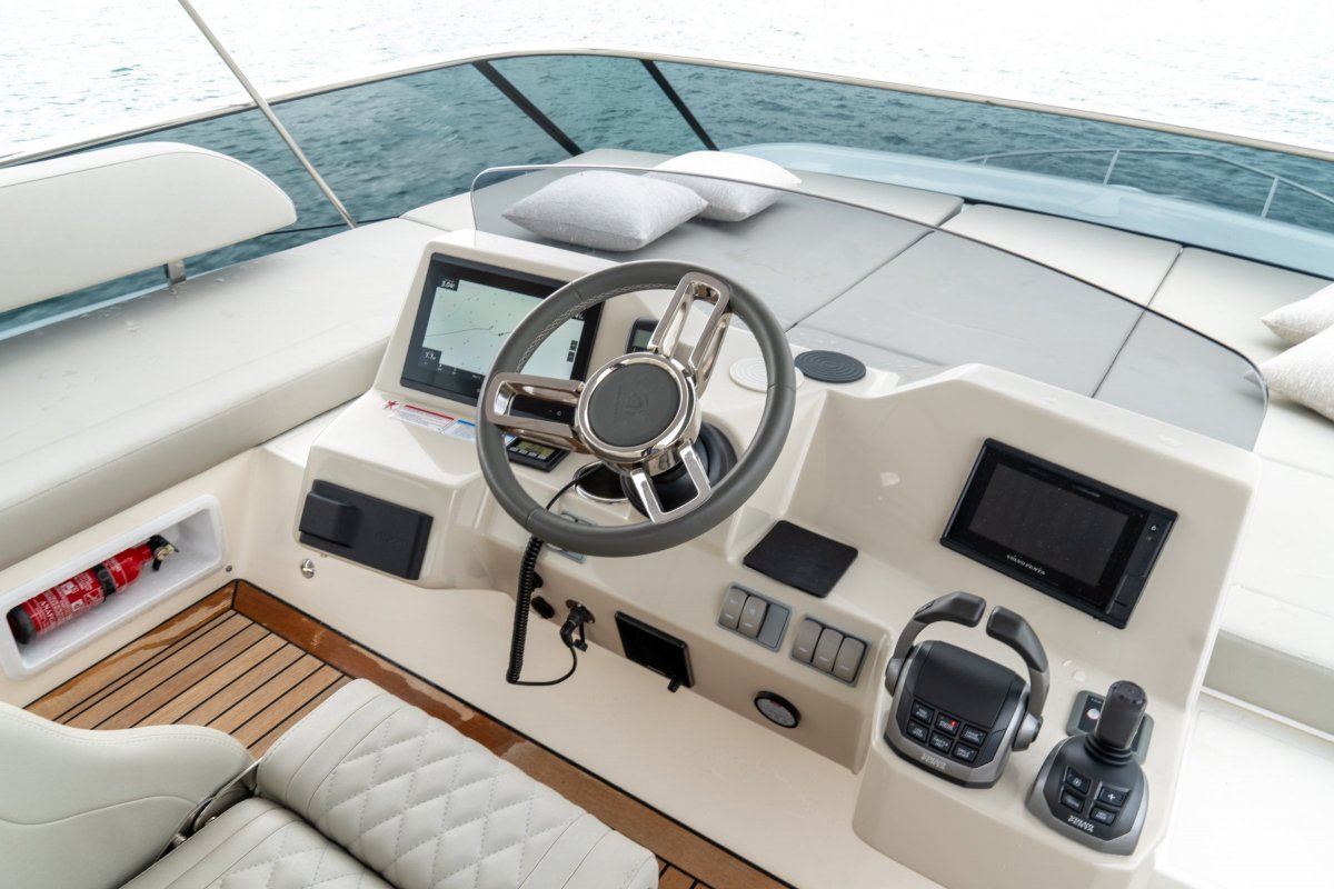 Absolute Navetta 48