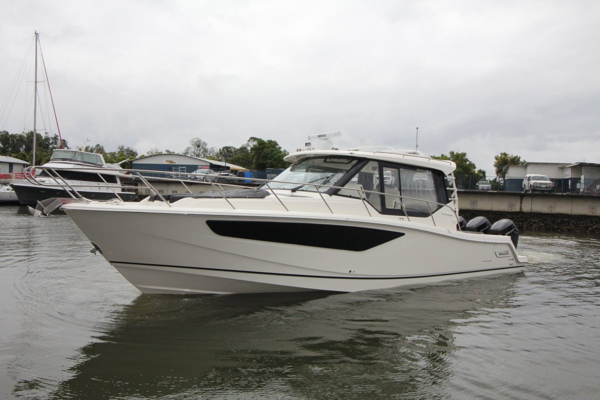 Boston Whaler 405 Conquest
