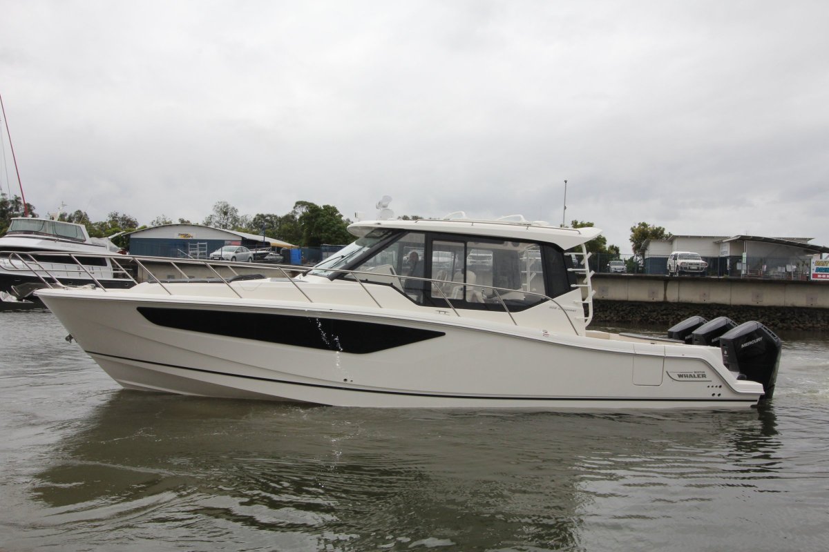 Boston Whaler 405 Conquest
